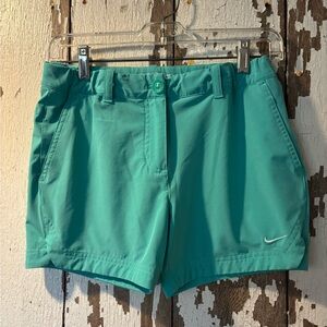 Nike girl’s golf Shorts